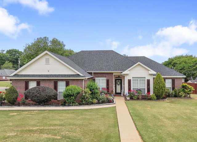 Property at 177 Old Orchard Loop, Deatsville, AL 36022, 4 beds, 2 baths