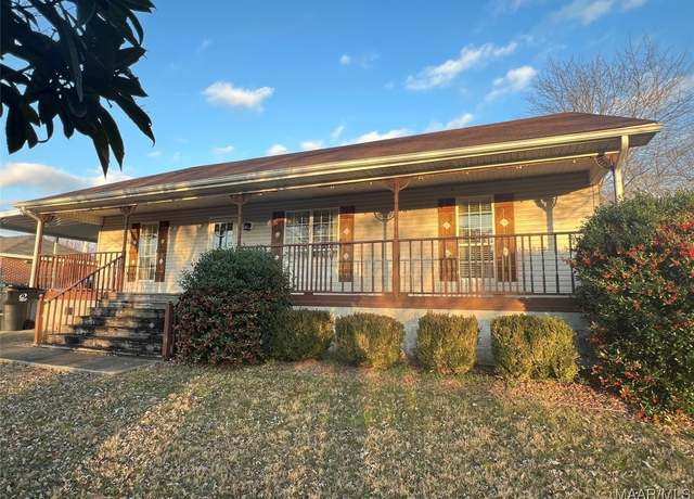 Property at 295 Payson Rd, Deatsville, AL 36022, 3 beds, 2 baths