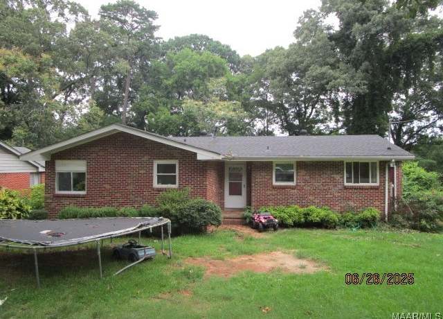 Property at 238 Easthaven Rd, Montgomery, AL 36109, 3 beds, 2 baths