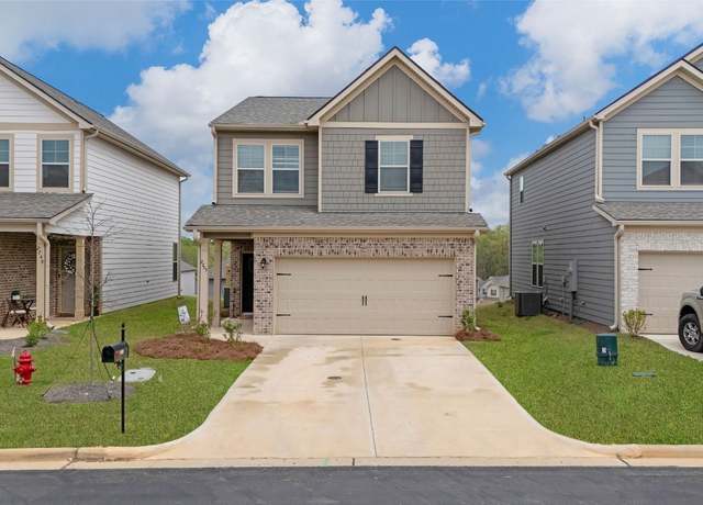Property at 2755 Stokes Dr, Opelika, AL 36084, 4 beds, 2.5 baths