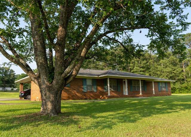 Property at 22 Daleview Cir, Sylacauga, AL 35150, 3 beds, 3 baths
