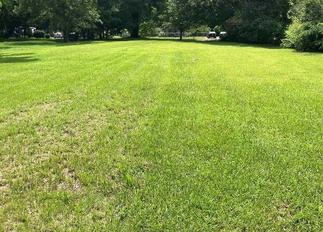 Property at 8 Phillips St, Montgomery, AL 36108