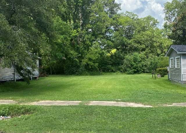 Property at 1710 1712 Weaver St, Selma, AL 36701