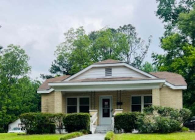 Property at 1604 Calloway St, Tuskegee, AL, 3 beds, 2 baths