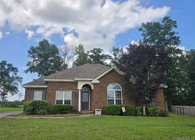 Property at 113 Daffodil Ct, Prattville, AL 36067, 3 beds, 2 baths