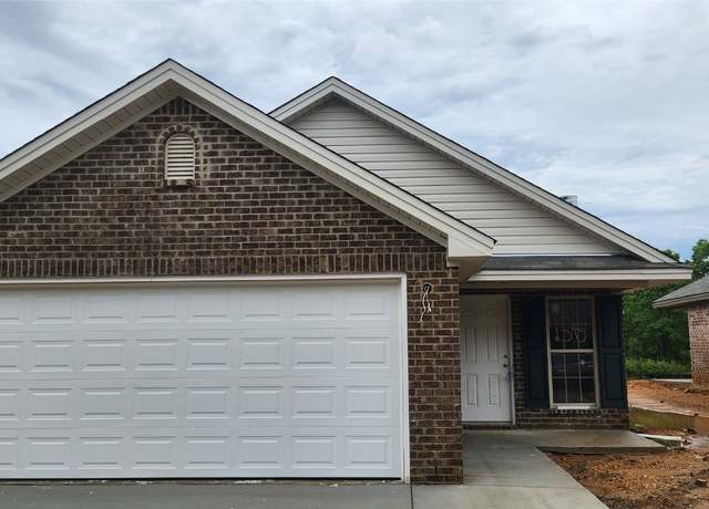 Property at 136 Colonial Plaza St, Millbrook, AL 36054, 3 beds, 2 baths