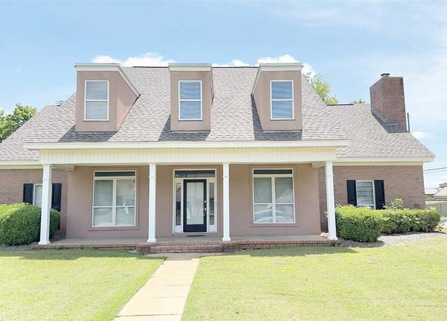 Property at 1571 Meriwether Cir, Montgomery, AL 36117, 5 beds, 4.5 baths