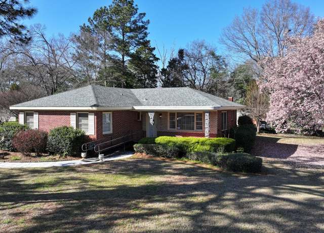 Property at 2865 Sumter Ave, Montgomery, AL 36109, 3 beds, 2 baths