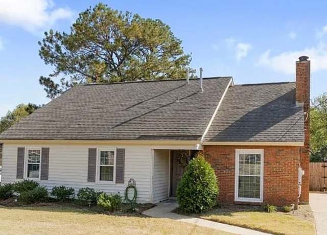 Property at 322 Janice St, Prattville, AL 36066, 5 beds, 3 baths