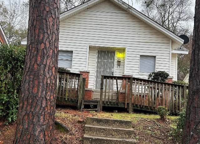 Property at 2220 Windsor Ave, Montgomery, AL 36107, 4 beds, 1 bath