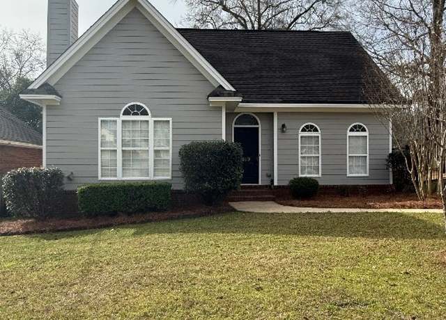 Property at 819 W Bridge St, Wetumpka, AL 36092, 3 beds, 2 baths