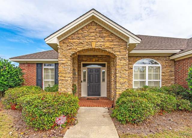 Property at 275 Inverness Rd, Wetumpka, AL 36092, 5 beds, 3 baths
