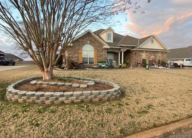 Property at 325 Maribeth Loop, Deatsville, AL 36022, 4 beds, 2 baths
