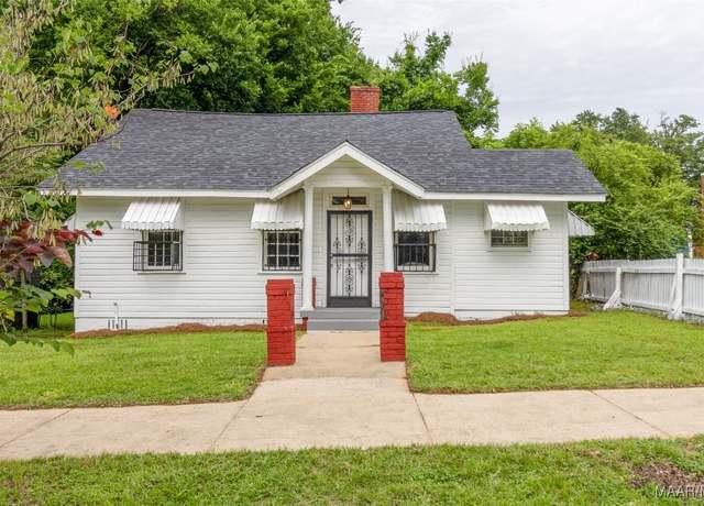 Property at 977 Lawrence St, Montgomery, AL 36104, 3 beds, 1 bath