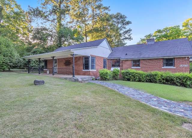 Property at 3735 Dalraida Ter, Montgomery, AL 36109, 3 beds, 2 baths