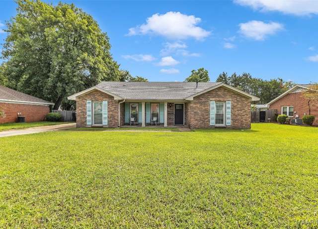 Property at 5777 Carriage Barn Ln, Montgomery, AL 36116, 4 beds, 3 baths