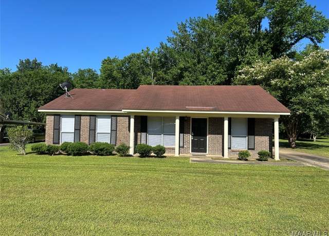 Property at 417 York Dr, Selma, AL 36701, 2 beds, 1 bath
