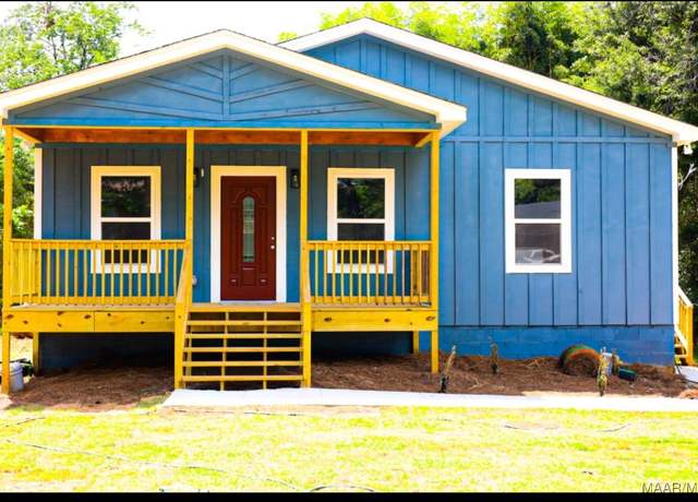 Property at 2716 Emerald Ave, Hueytown, AL 35023, 3 beds, 2 baths
