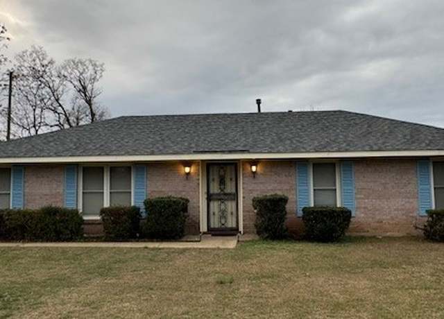 Property at 671 Dunbarton Rd, Montgomery, AL 36117, 3 beds, 2 baths