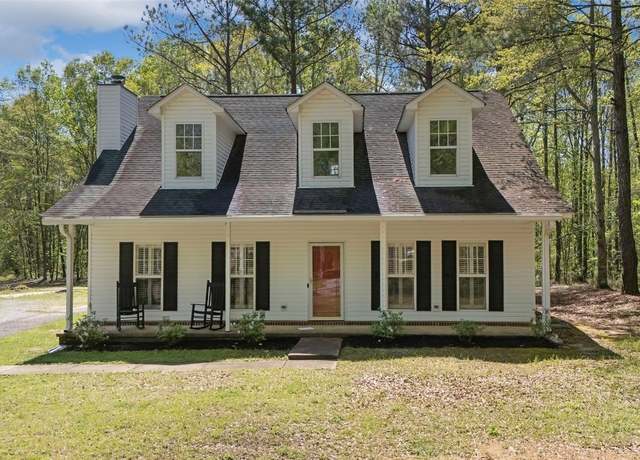Property at 79680 Tallassee Hwy, Wetumpka, AL 36092, 3 beds, 2.5 baths