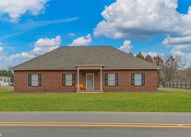 Property at 541 Baltzer Rd, Wetumpka, AL 36092, 4 beds, 2.5 baths