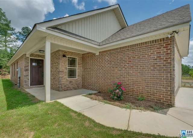 Property at 139 Park Dr N, Clanton, AL 35045, 3 beds, 2 baths