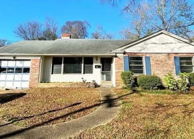 Property at 2741 Pelzer Ave, Montgomery, AL 36109, 3 beds, 1.5 baths