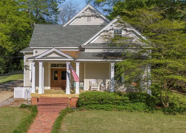 Property at 132 N Northington St, Prattville, AL 36066, 3 beds, 3 baths