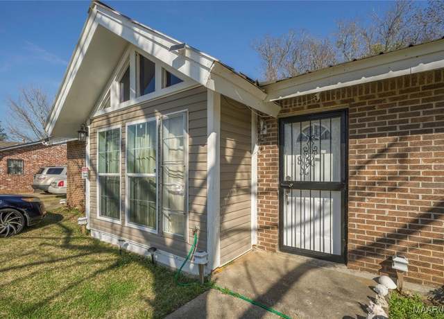 Property at 5217 W Shades Valley Dr, Montgomery, AL 36108, 3 beds, 2 baths