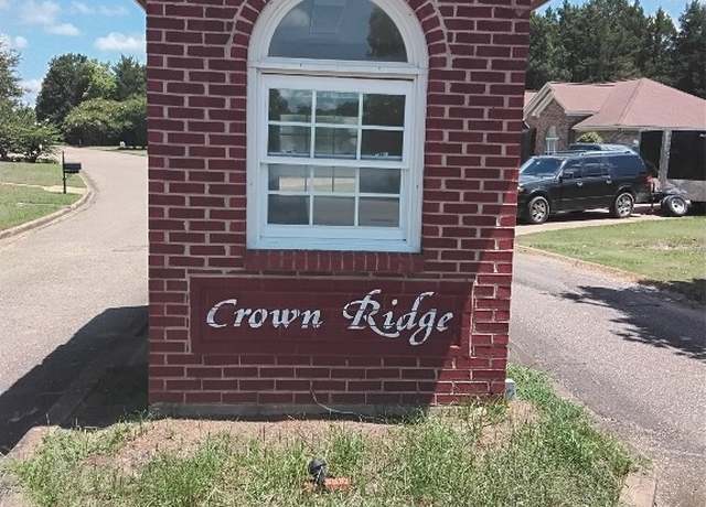 Property at 124 Crown Ridge Dr, Selma, AL 36701