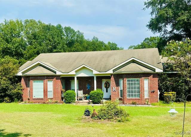 Property at 258 Ocmulgee Dr, Valley Grande, AL 36701, 3 beds, 2 baths