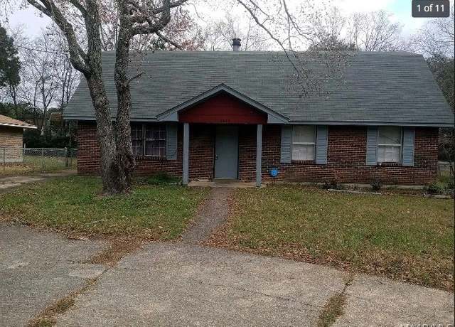 Property at 3919 Woodley Rd, Montgomery, AL 36116, 4 beds, 1.5 baths