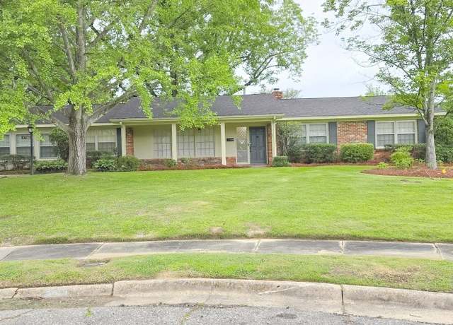 Property at 2728 Oxford Dr, Montgomery, AL 36111, 3 beds, 2 baths