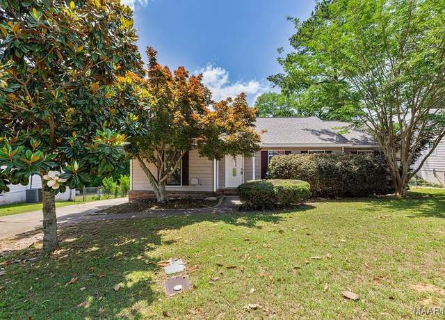 Property at 461 West Dr, Prattville, AL 36067, 3 beds, 2 baths