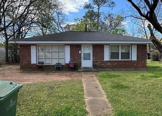 Property at 1848 Gibson St, Montgomery, AL 36110, 3 beds, 1 bath
