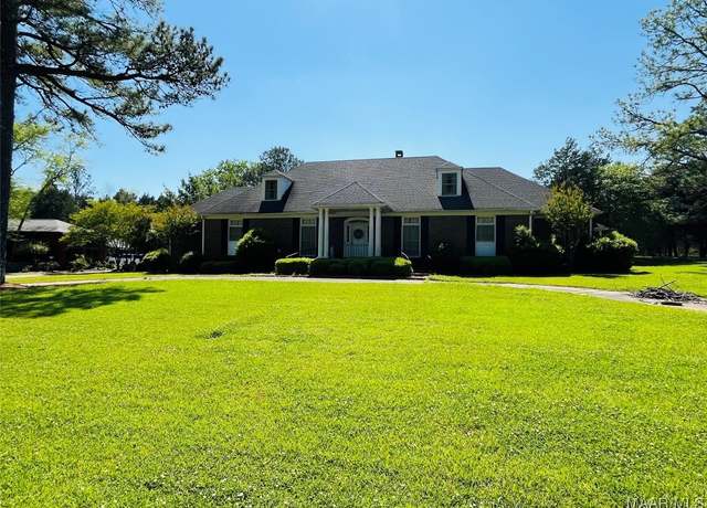 Property at 1013 Keith Way, Selma, AL 36701, 4 beds, 3 baths