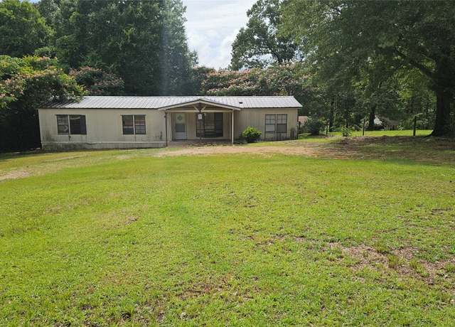 Property at 605 Durden Rd, Prattville, AL 36067, 3 beds, 2 baths