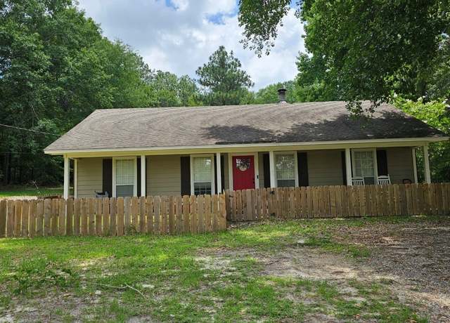 Property at 1345 Firetower Rd, Wetumpka, AL 36092, 4 beds, 2 baths