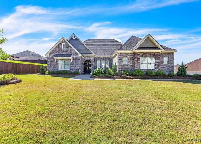 Property at 1247 Tullahoma Dr, Prattville, AL 36066, 4 beds, 2.5 baths
