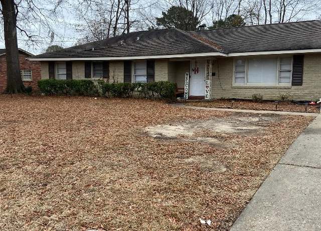 Property at 2716 Baldwin Brook Dr, Montgomery, AL 36116, 4 beds, 2 baths