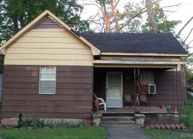 Property at 1706 Martin Luther King St, Selma, AL 36703, 3 beds, 1 bath
