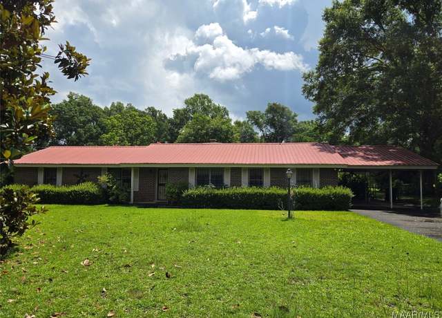 Property at 302 Dublin Pl, Montgomery, AL 36108, 3 beds, 3 baths