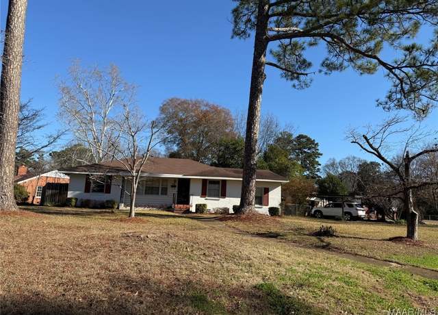 Property at 754 Hillman Ct, Montgomery, AL 36109, 3 beds, 2 baths