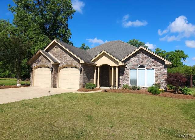 Property at 5906 Amberwood Ln, Montgomery, AL 36116, 3 beds, 2 baths