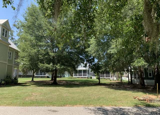Property at 68 Carriage House Ln, Pike Road, AL 36064