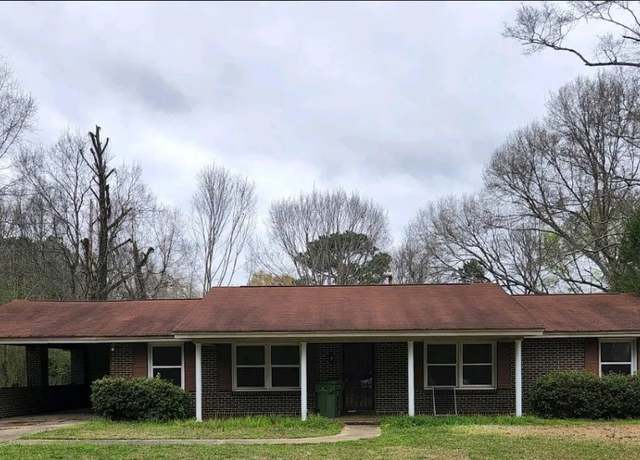 Property at 102 Glenda Ln, Montgomery, AL 36108, 3 beds, 1.5 baths