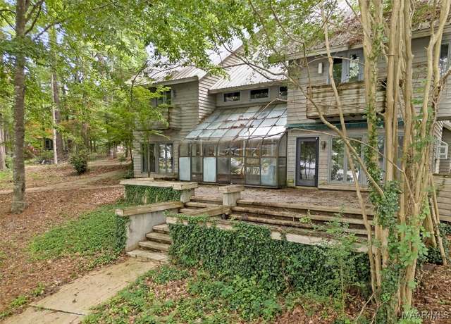 Property at 120 Willow Ln, Wetumpka, AL 36092, 6 beds, 5 baths
