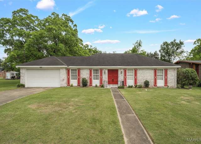 Property at 109 Lauderdale St, Montgomery, AL 36116, 3 beds, 2 baths