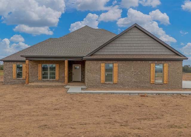 Property at 609 Atkin Hill Rd, Wetumpka, AL 36092, 4 beds, 2 baths