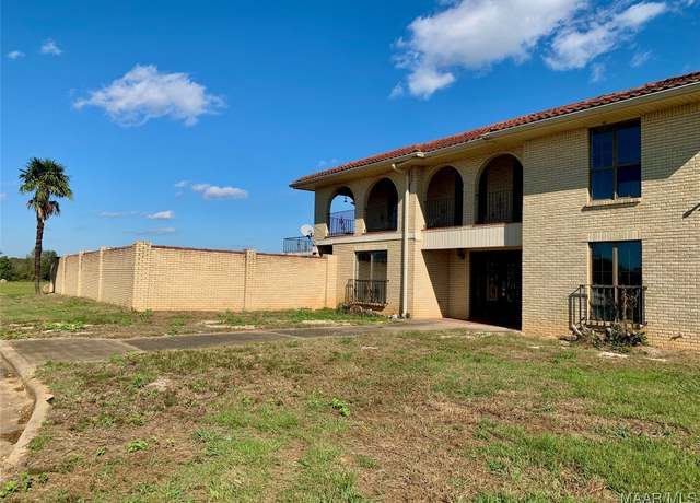 Property at 5040 Coosada Ferry Rd, Montgomery, AL 36110, 5 beds, 5 baths